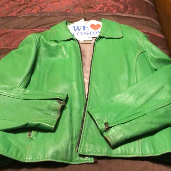 Leather coat with a lining - Picture 1 of 2